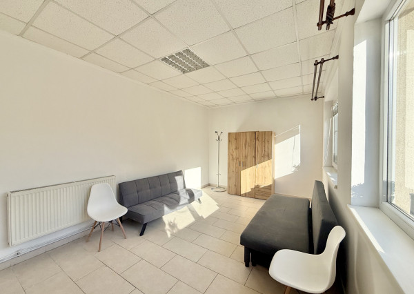 Prenájom - menší dom s terasou v Rovinke