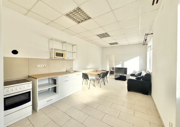 Prenájom - menší dom s terasou v Rovinke