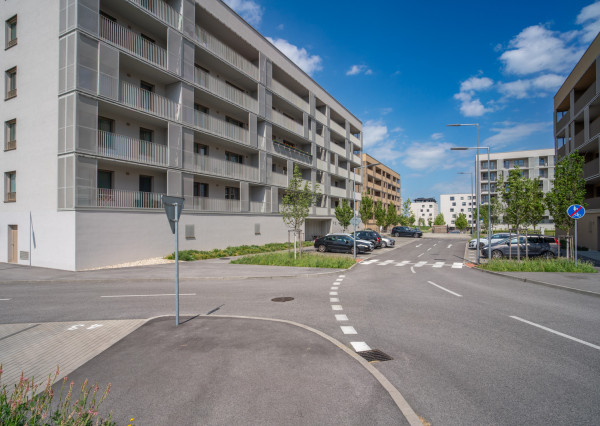 Na prenájom dizajnový 2-izbový byt v bytovom komplexe Bory v Lamači