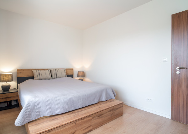 Na prenájom dizajnový 2-izbový byt v bytovom komplexe Bory v Lamači