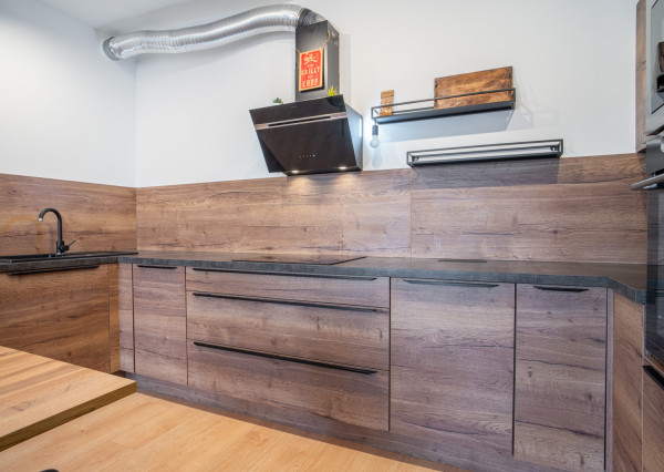 Na prenájom dizajnový 2-izbový byt v bytovom komplexe Bory v Lamači