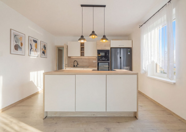 Na predaj čiastočne zariadený rodinný dom v obci Ďurďošík