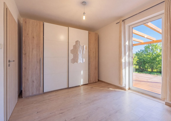 Na predaj čiastočne zariadený rodinný dom v obci Ďurďošík