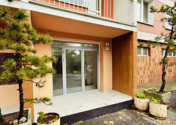 Zariadený 3-izbový byt, ihneď k dispozícii