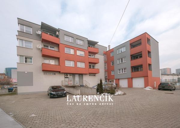 NA PRENÁJOM | 2 - IZBOVÝ BYT S PARKOVACÍM MIESTOM V TRENČÍNE