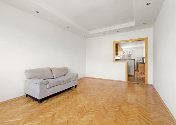 Na predaj 3-izbový byt s veľkou loggiou v Martin-Sever