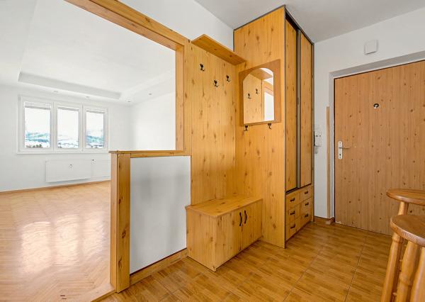 Na predaj 3-izbový byt s veľkou loggiou v Martin-Sever