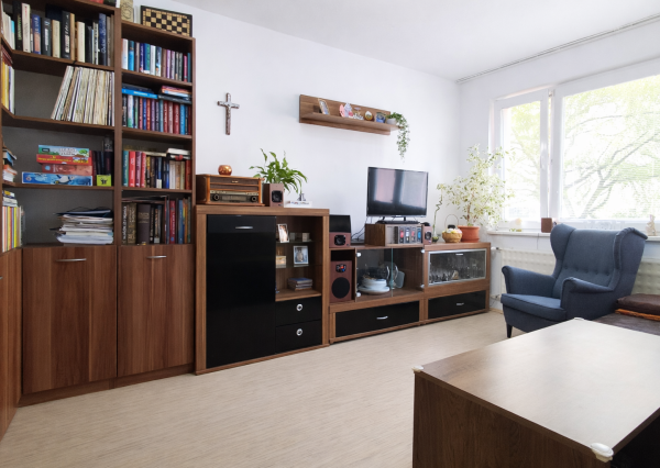 Na predaj kompletne zariadený 3-izbový byt v Bánovciach nad Bebravou