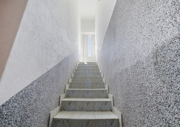 Na predaj samostatne stojaci 7-izbový rodinný dom v obci Jablonové