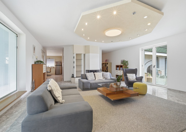 Na predaj samostatne stojaci 7-izbový rodinný dom v obci Jablonové