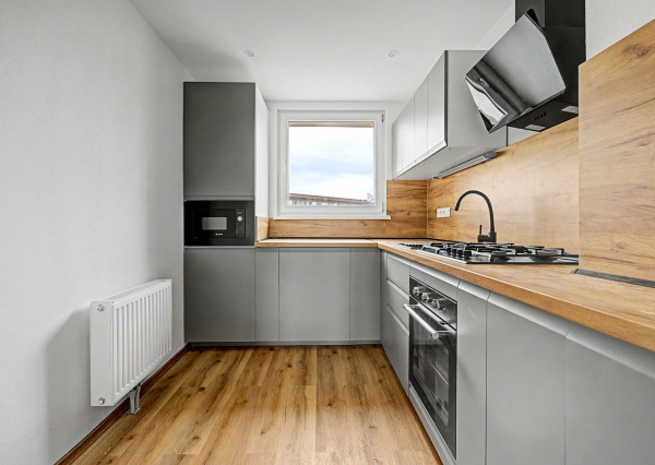 Na predaj prerobený 3-izbový byt s loggiou, Martin-Košúty II