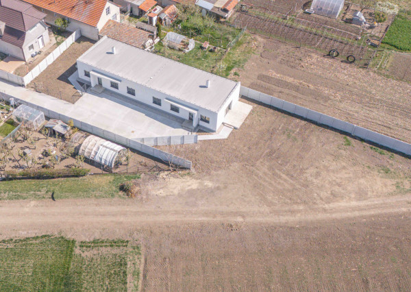 Na predaj rodinný dom v obci Tešedíkovo