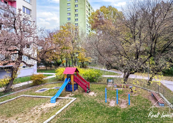 Predaj 3-izbového bytu s loggiou v Petržalke