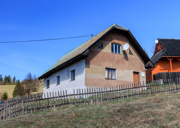 Na predaj dom s historickým charakterom v Oravskej Lesnej