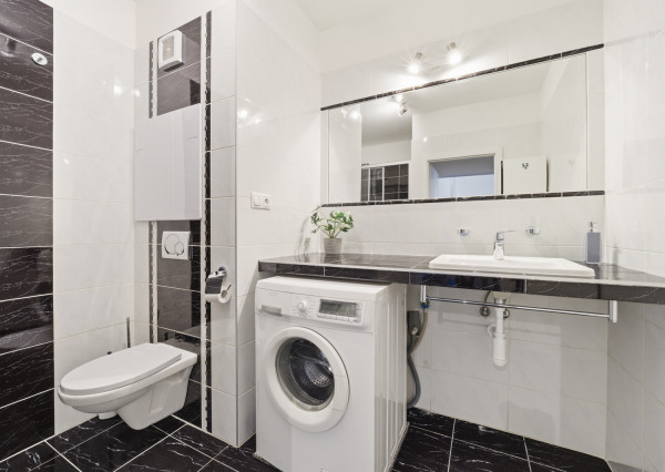 Na prenájom 3-izbový byt s loggiou v Ružinove