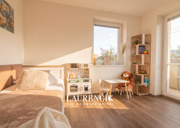 NA PREDAJ | DVOJGENERAČNÝ RODINNÝ DOM NITRIANSKE PRAVNO