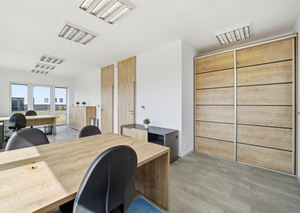 Na prenájom dve kancelárie na Zavarskej ulici v Trnave