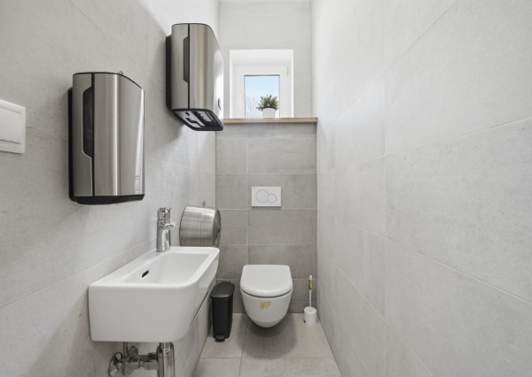 Na prenájom dve kancelárie na Zavarskej ulici v Trnave