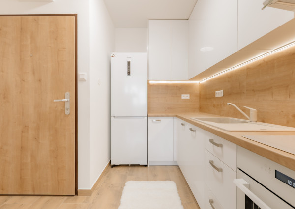 Na prenájom nový a zariadený 2-izbový byt v Žiline