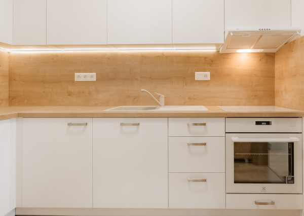 Na prenájom nový a zariadený 2-izbový byt v Žiline