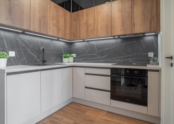 Na prenájom štýlový 2-izbový byt  vo vyhľadávanej lokalite Starého mesta