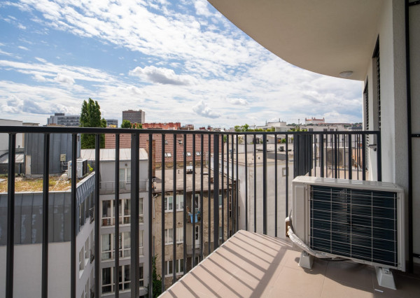 Na prenájom štýlový 2-izbový byt  vo vyhľadávanej lokalite Starého mesta