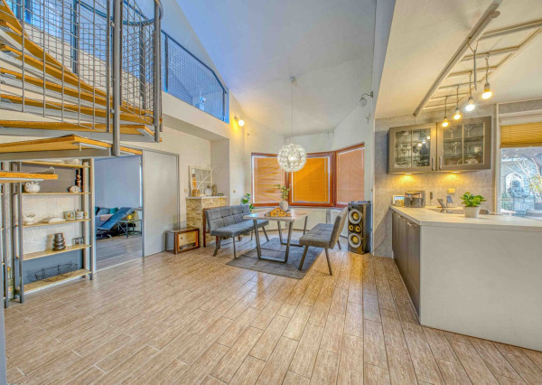 Na predaj priestranný, zariadený rodinný dom v Cerovej