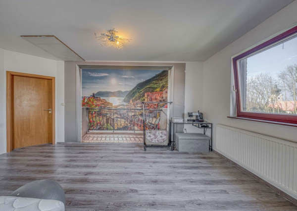 Na predaj priestranný, zariadený rodinný dom v Cerovej