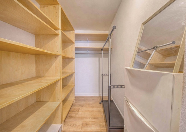 Na predaj priestranný, zariadený rodinný dom v Cerovej