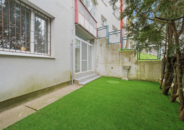 Na predaj kompletne zariadený 1-izbový byt v Bratislave - Dlhé Diely