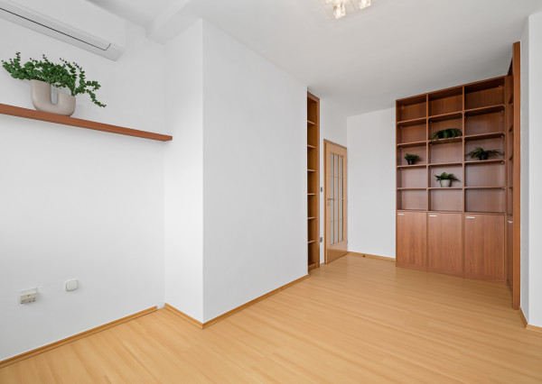 Na predaj luxusný mezonet s terasou a garážou v Starom meste