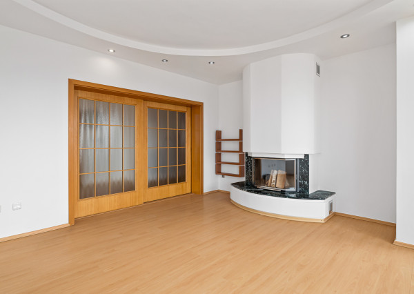 Na predaj luxusný mezonet s terasou a garážou v Starom meste