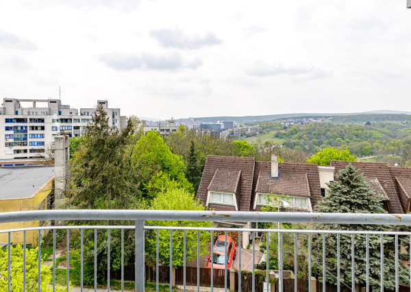 Na predaj luxusný mezonet s terasou a garážou v Starom meste