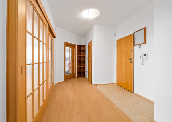 Na predaj luxusný mezonet s terasou a garážou v Starom meste