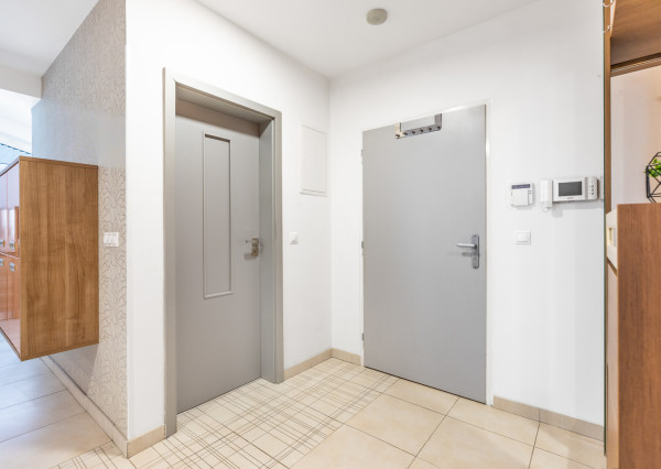 Na predaj 3-izbový mezonet s parkovaním - Dunajská Lužná