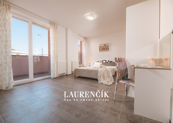 NA PRENÁJOM | 2- IZBOVÝ BYT S PARKOVACÍM MIESTOM, VILLA PARK - TRENČÍN