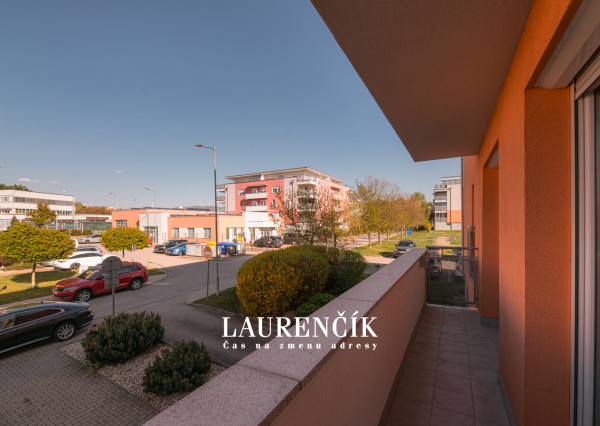 NA PRENÁJOM | 2- IZBOVÝ BYT S PARKOVACÍM MIESTOM, VILLA PARK - TRENČÍN