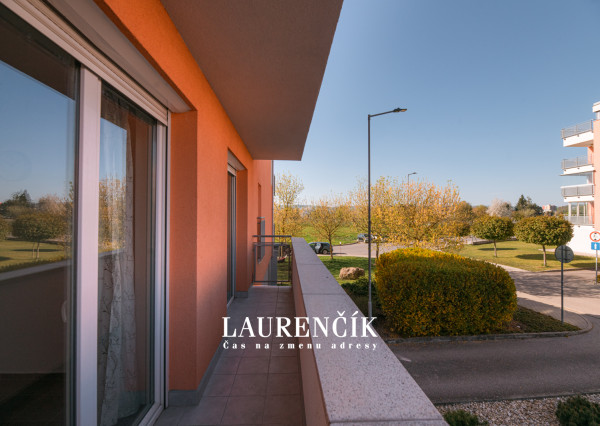 NA PRENÁJOM | 2- IZBOVÝ BYT S PARKOVACÍM MIESTOM, VILLA PARK - TRENČÍN