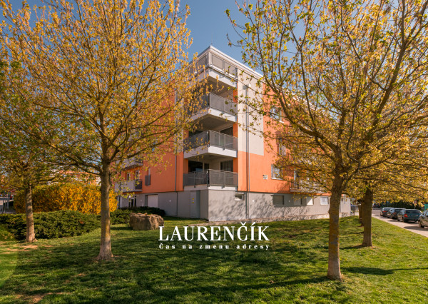 NA PRENÁJOM | 2- IZBOVÝ BYT S PARKOVACÍM MIESTOM, VILLA PARK - TRENČÍN