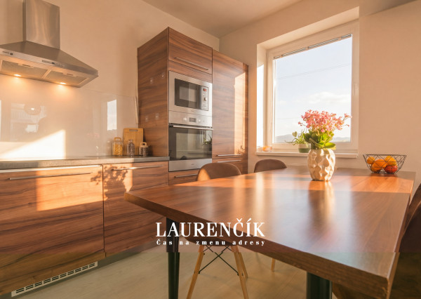 NA PREDAJ | 2 - IZBOVÝ BYT V NOVOSTAVBE S PARKOVACÍM MIESTOM, TRENČIANSKE STANKOVCE