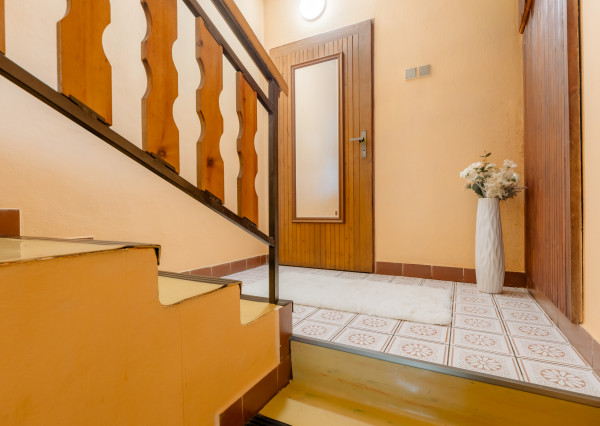 Na predaj priestranný 6-izbový rodinný dom v Oščadnici