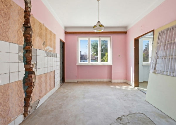 Na predaj rodinný dom vhodný na rekonštrukciu v Stupave