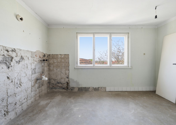 Na predaj rodinný dom vhodný na rekonštrukciu v Stupave