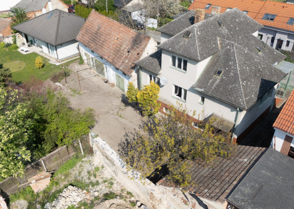 Na predaj rodinný dom vhodný na rekonštrukciu v Stupave