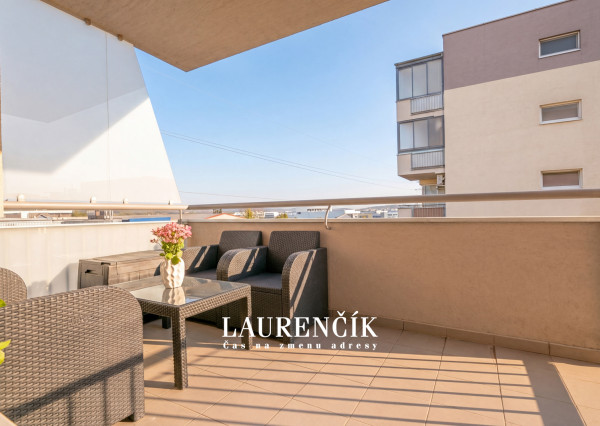 NA PREDAJ | 2 - IZBOVÝ BYT V NOVOSTAVBE S PARKOVACÍM MIESTOM, TRENČIANSKE STANKOVCE