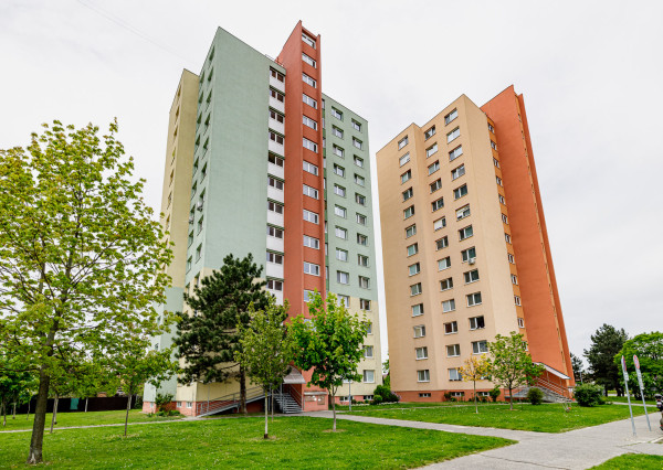 Na predaj kompletne zariadený 3-izbový byt v Podunajských Biskupiciach