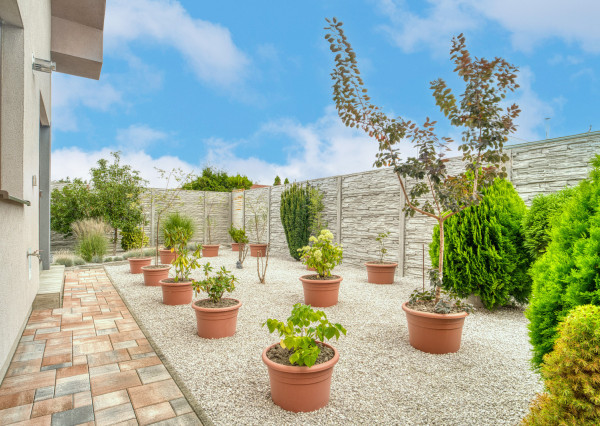 Na predaj rodinný dom s investičným potenciálom v Kostolišti