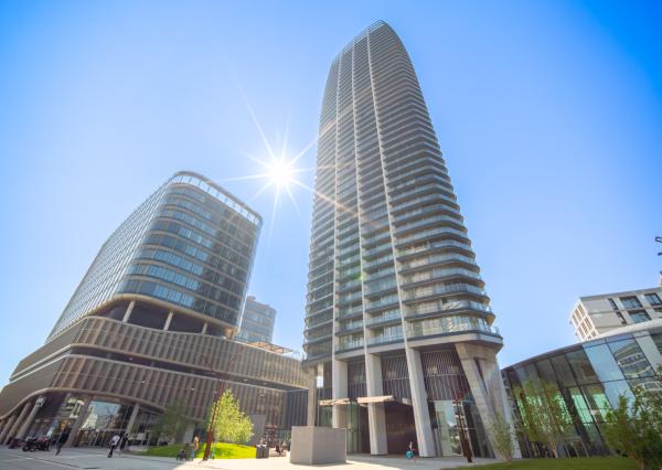 Na prenájom 2-izbový byt so šatníkom, Bratislava – Eurovea Tower