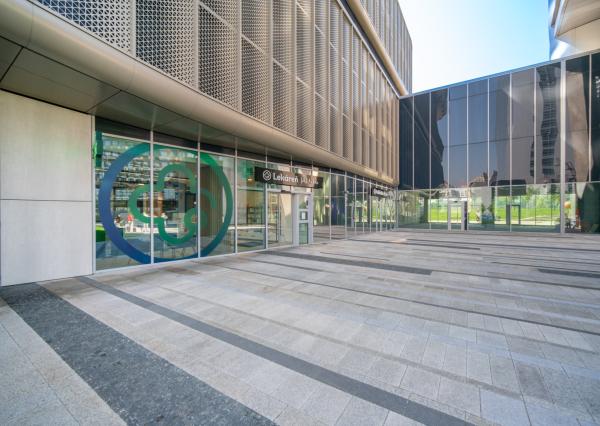 Na prenájom 2-izbový byt so šatníkom, Bratislava – Eurovea Tower
