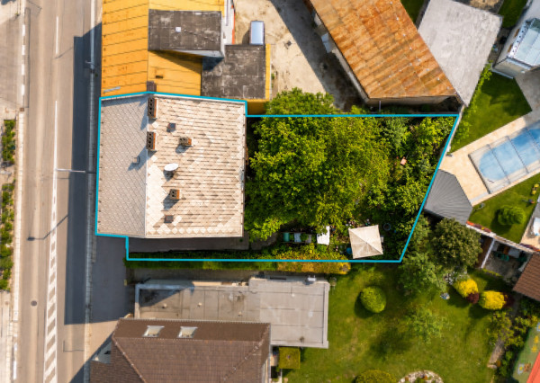 Na predaj priestranný 6-izbový rodinný dom v Žiline